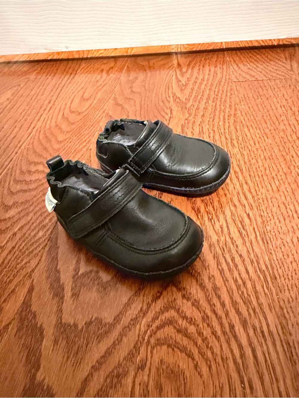 Robeez- Classic Black Kids Leather Soft Bottom Shoes- Size 3